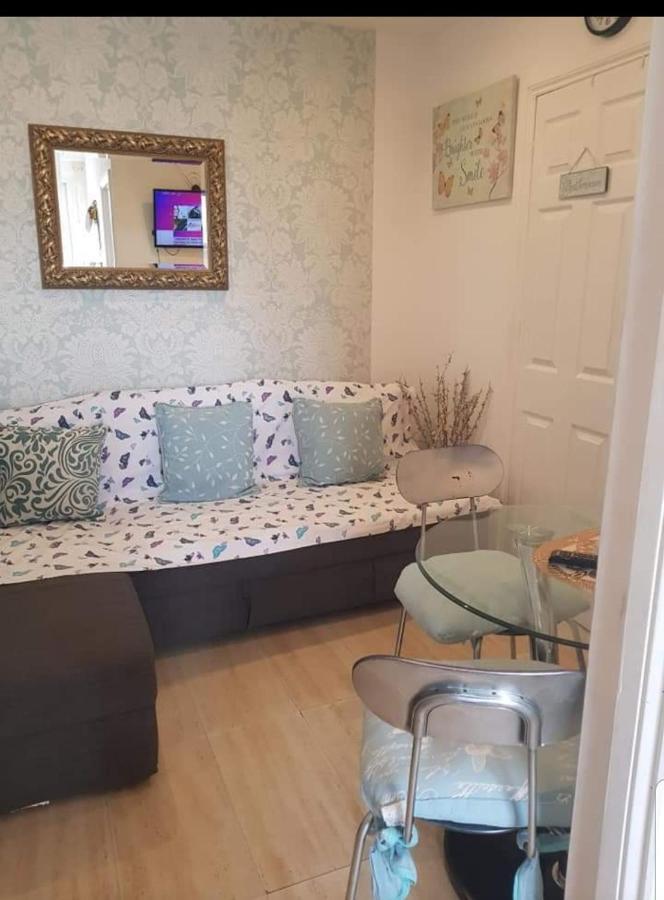 לונדון Marahanata Jadwin 1 Beautiful Apartment 1 Bedroom Flat מראה חיצוני תמונה